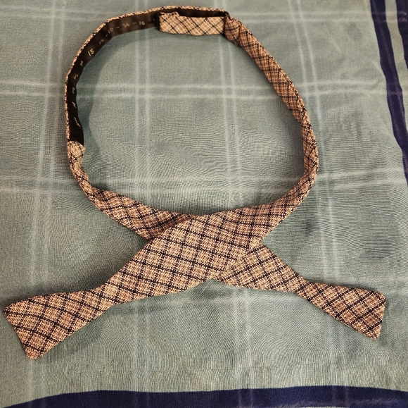 Custom Adjustable Bow Tie - Picture 1 of 5